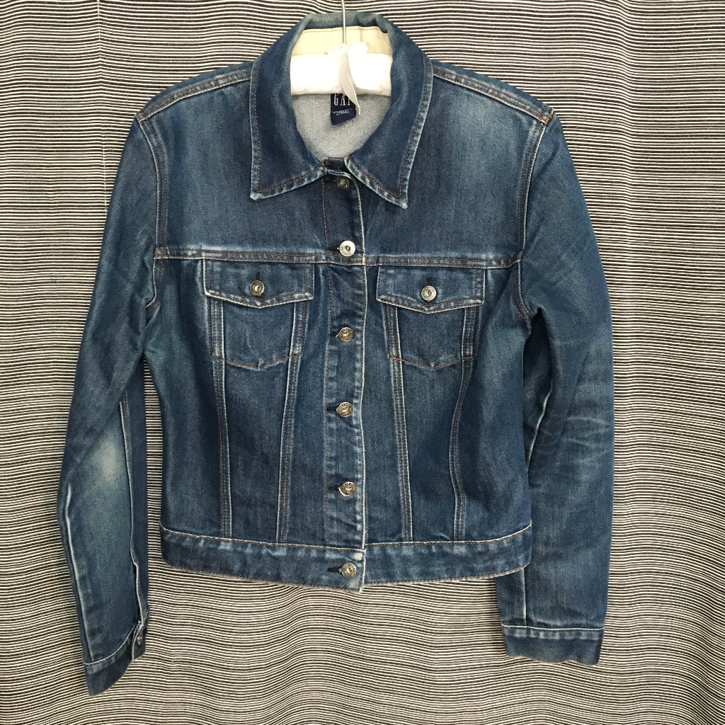 Gap Medium Indigo Denim Jacket In Size Medium